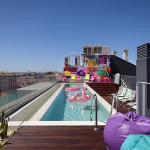 Moxy Hotel