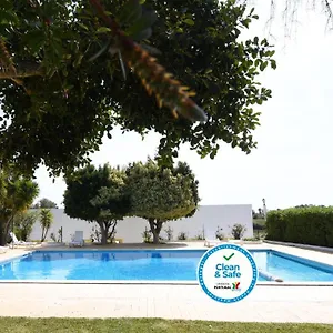 Monte Dos Avos Village - Pet Friendly Guest house